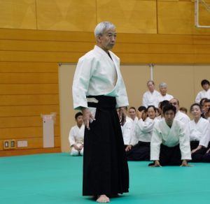  A men wearing a Aikido Gi