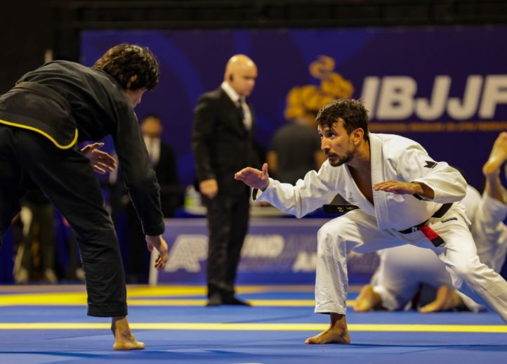 defensive action by a BJJ practitioner