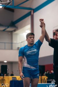 A men wearing a NO-Gi BJJ uniform