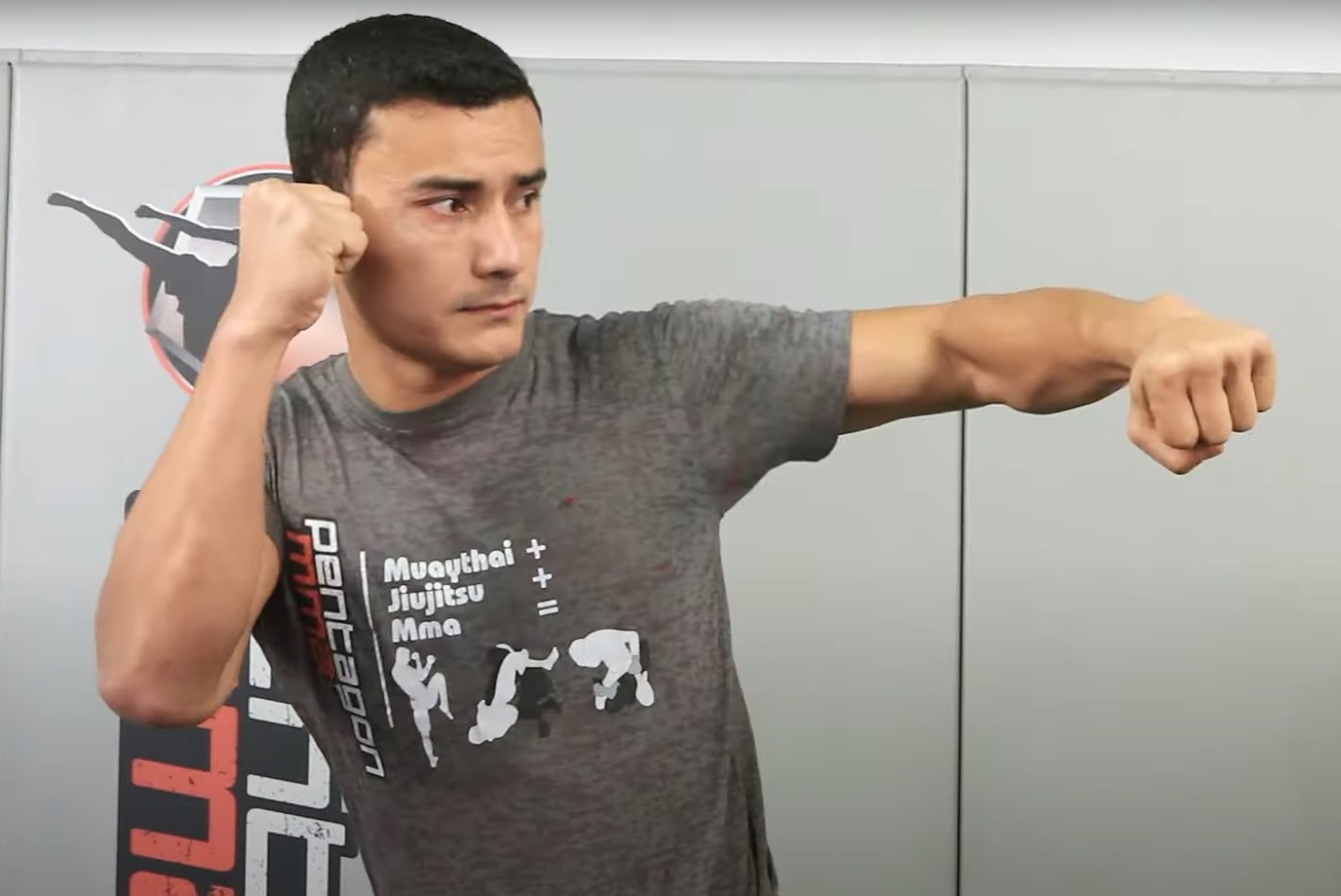 Muay thai HOOK punch