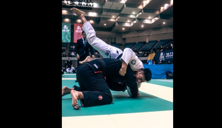 BJJ turtle position